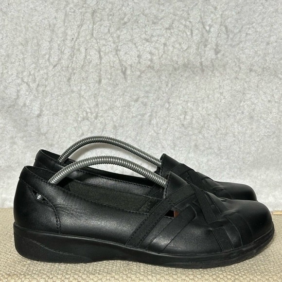 Clarks Shoes - Clarks Womens Black Cheyn Creek Leather Slip On Strap Loafer Shoes SZ 8.5 WIDE